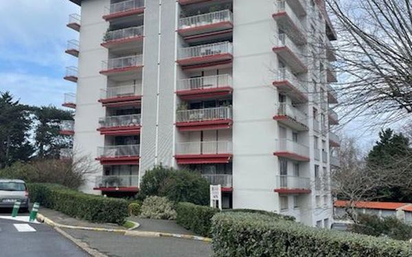 Appartement à vendre    3 pièces • 81,21 m2 Biarritz