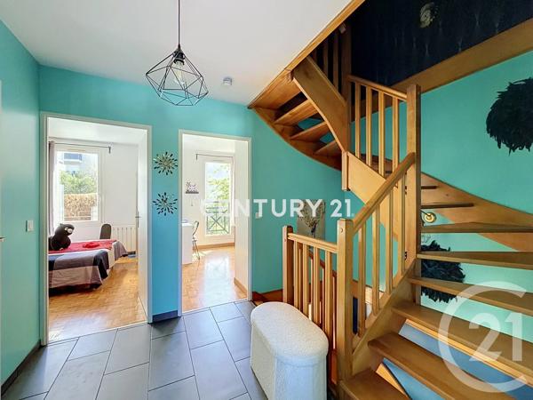 Maison à vendre  6 pièces - 97 m 2   NOISY LE GRAND  - 93