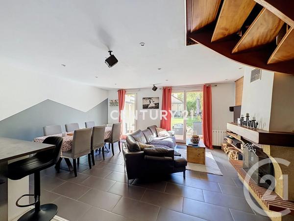 Maison à vendre  6 pièces - 97 m 2   NOISY LE GRAND  - 93