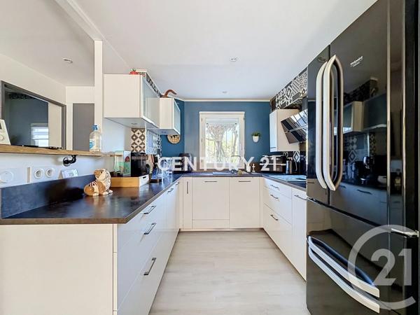 Maison à vendre  6 pièces - 97 m 2   NOISY LE GRAND  - 93
