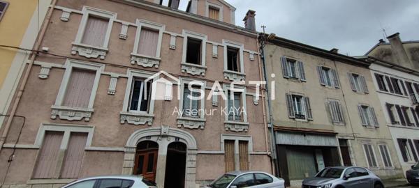 Immeuble mitoyen de caractère à fort potentiel