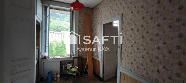 Immeuble mitoyen de caractère à fort potentiel