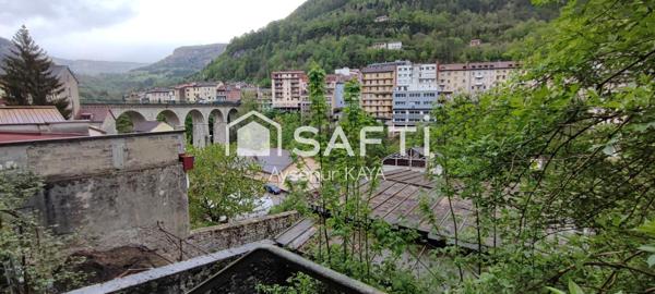 Immeuble mitoyen de caractère à fort potentiel