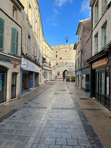 A vendre murs commerciaux, 760 M2, VERDUN