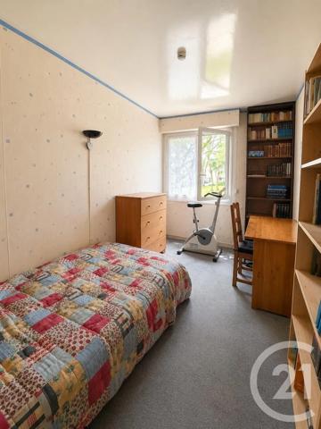 Appartement F4 à vendre  4 pièces - 79,74 m 2   EVRY  - 91