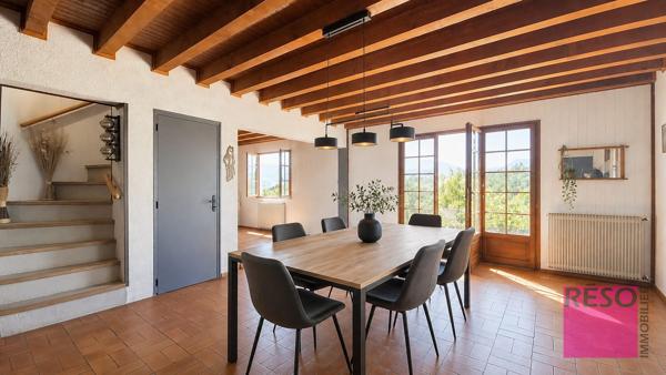 MAISON AU CALME AVEC VUE GRAND TERRAIN
