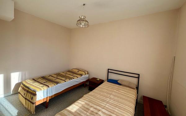 Maison à vendre    8 pièces •  Pineuilh