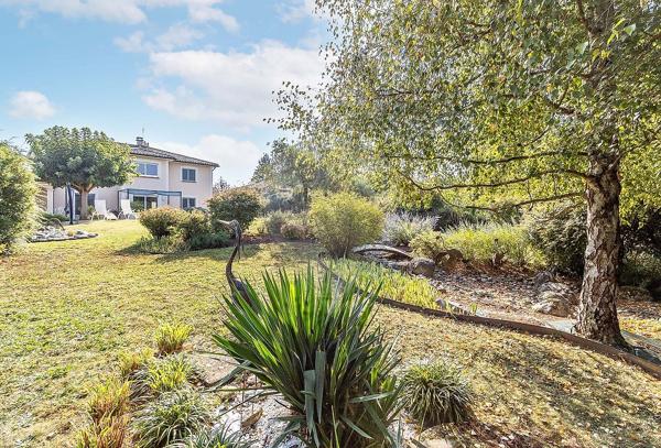 Maison  en vente - Ain - 01