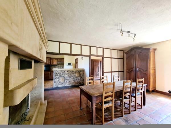 Maison de Charme en Dordogne avec Terrasse Couverte et Vue Panoramique – 20 Minutes de Sarlat