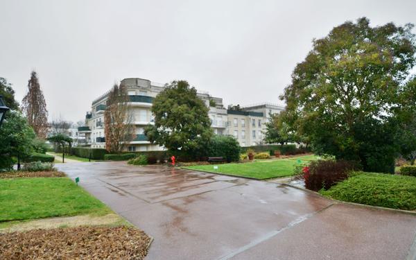 Appartement à vendre    2 pièces • 45 m2 Montévrain