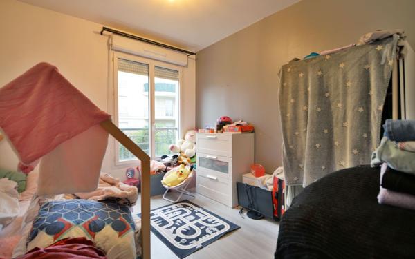 Appartement à vendre    2 pièces • 45 m2 Montévrain