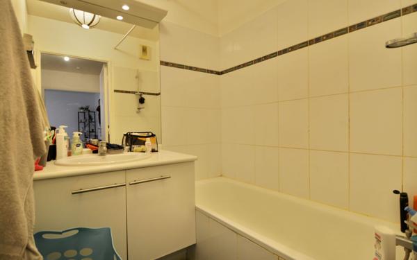 Appartement à vendre    2 pièces • 45 m2 Montévrain