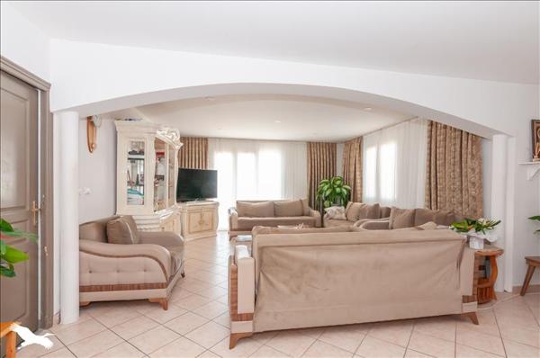 Maison à vendre |  Béziers |  5 pièces | 170 m²