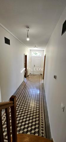 Maison
                                                                                                                                                                                                                                                                                                                        4 pièce(s)                                                                                                                                                                                                          2 chambre(s)                                                                                                                                                                                                          153  m²