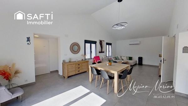 Saint-Aygulf – Villa rénovée 4 ch, piscine, double garage, proche plages