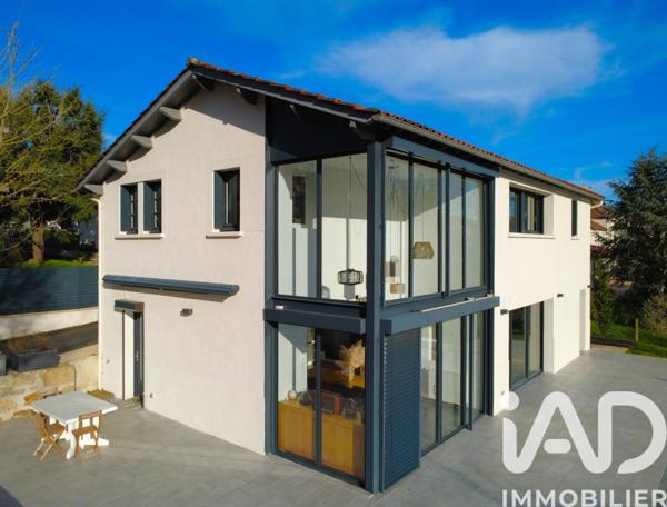 Maison à vendre 8 pièces 220 m² Figeac