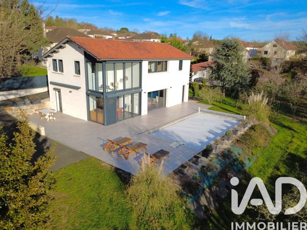 Maison à vendre 8 pièces 220 m² Figeac