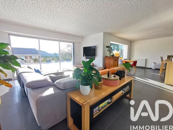 Maison à vendre 8 pièces 220 m² Figeac