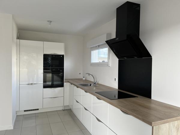 Décines-Charpieu (69150) DECINES CENTRE APPARTEMENT PMR 60 m² AVEC TERRASSE ET GARAGE