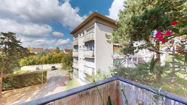 Appartement Antony 4 pieces 81 m2 + trois balcons+ cave + parking + coulee verte