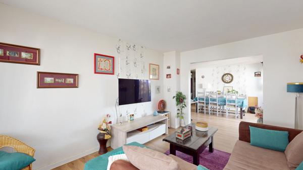 Appartement Antony 4 pieces 81 m2 + trois balcons+ cave + parking + coulee verte