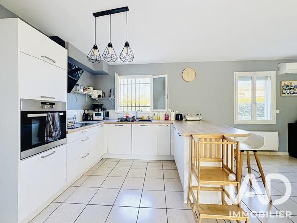Maison à vendre 4 pièces 93 m² Tarascon
