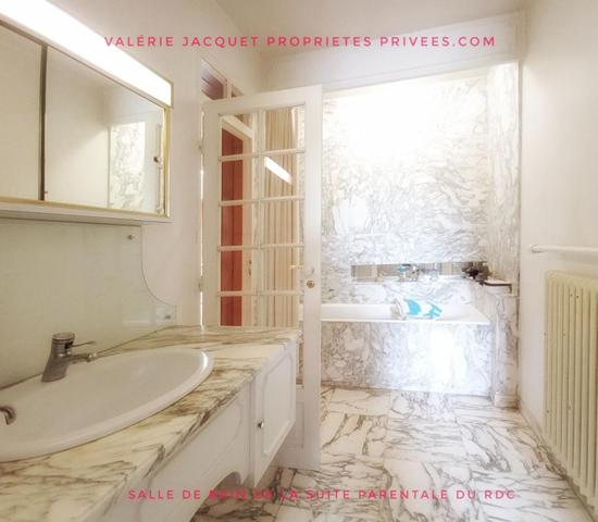 Maison Familiale avec Espace Détente en centre ville et au calme!