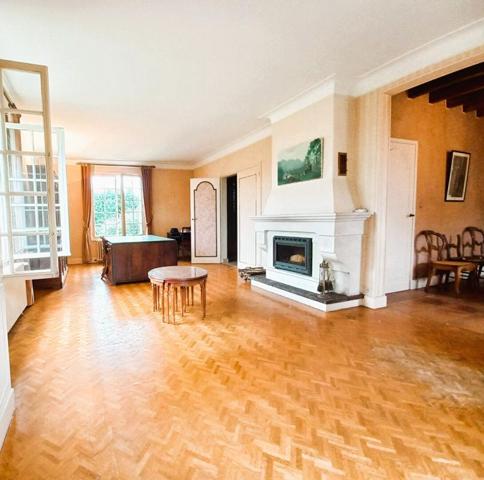 Maison Familiale avec Espace Détente en centre ville et au calme!