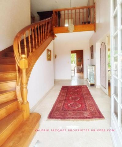 Maison Familiale avec Espace Détente en centre ville et au calme!