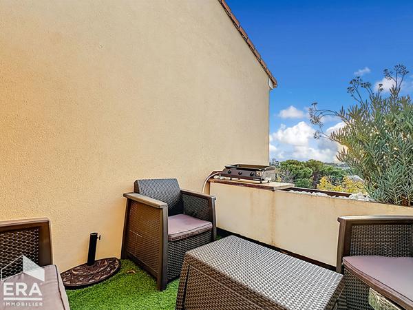 A vendre Marseille 13013 LA CROIX ROUGE Appartement T4 - 2 chambres vue dégagée calme parfait état