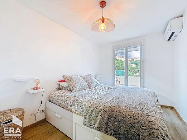 A vendre Marseille 13013 LA CROIX ROUGE Appartement T4 - 2 chambres vue dégagée calme parfait état