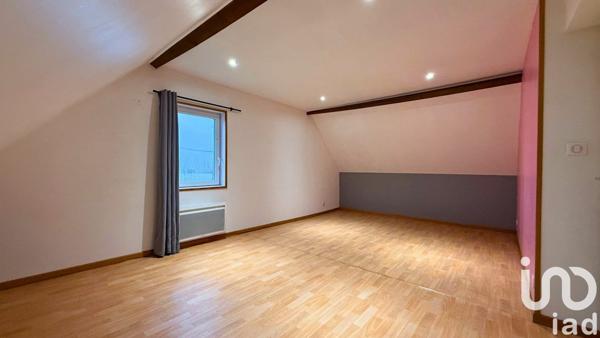 Maison 7 pièces de 164 m² à Bailleul (59270)