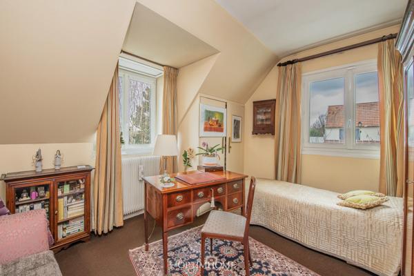 EXCLUSIVITÉ- Maison familiale en excellent état de 144m² + Garage - idéalement située en cœur de ville