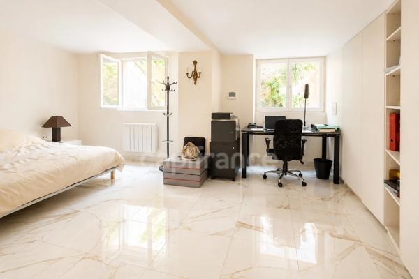 Appartement à vendre 5 pièces PARIS 16EME ARRONDISSEMENT (75)
