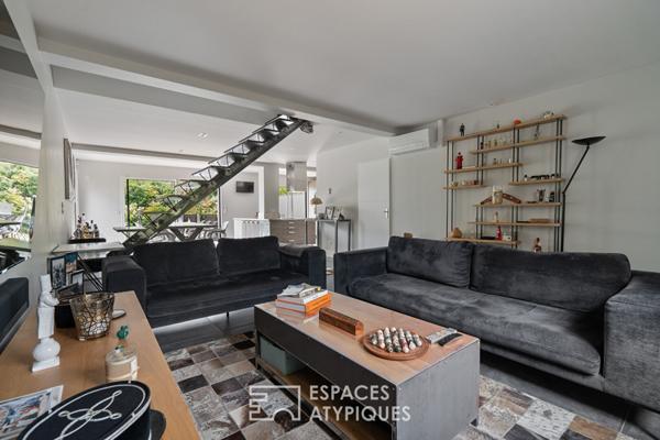 Maison contemporaine dans le vieux Collonges