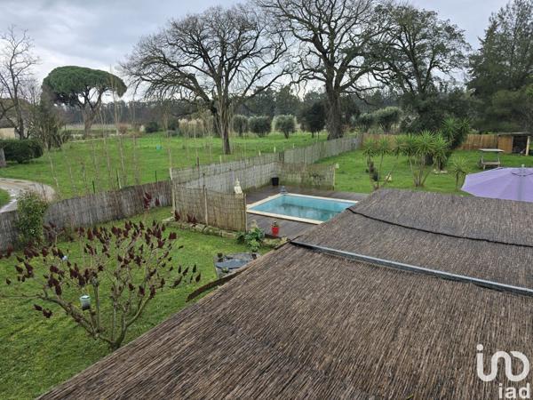 Maison 8 pièces de 258 m² à Arles (13200)