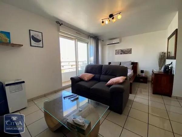 Appartement à louer 1 pièce 30.6m² Saint-Pierre (97410)