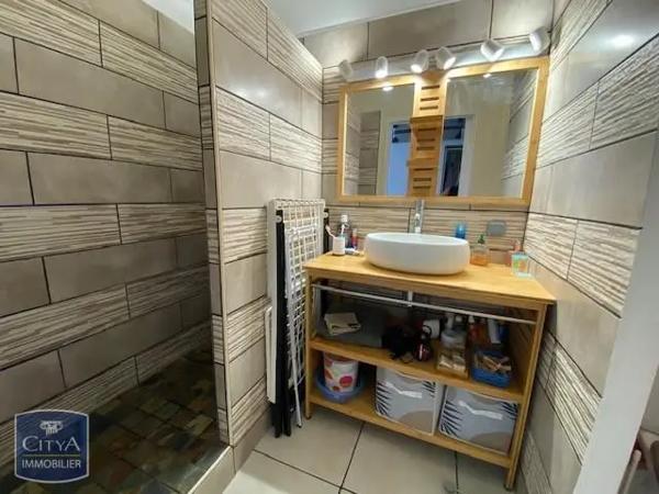 Appartement à louer 1 pièce 30.6m² Saint-Pierre (97410)