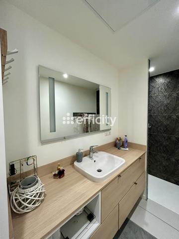 Appartement
         3 pièces
        - 55 m² Exclusivité 241 500 € *