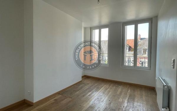 Appartement à louer    3 pièces •  La Fère
