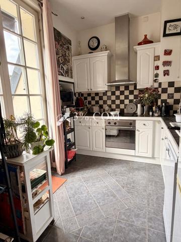 Appartement 3 pièce(s) 2 chambre(s) 77.8 m²