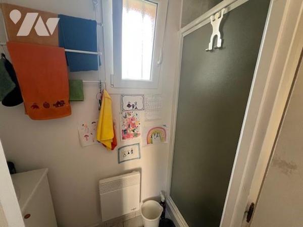 ORBEC MAISON TRADITIONNELLE BEL ENVIRONNEMENT VUE SUR LA VALLEE