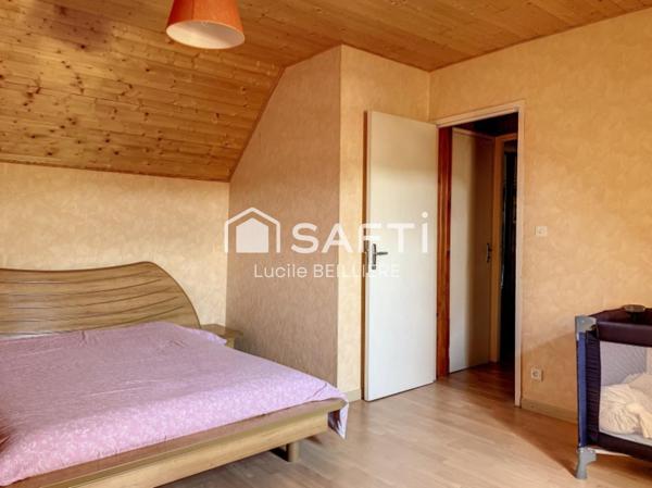 Pavillon T4, 96 m2,Terrain de 270 m2 situé dans quartier calme, 2 places parkings individuels, Sous-sol total