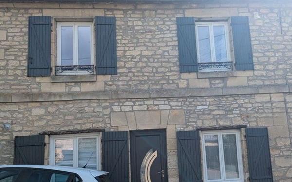 Maison à vendre    5 pièces •  Bury