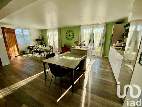 Maison 8 pièces de 170 m² à Nailly (89100)