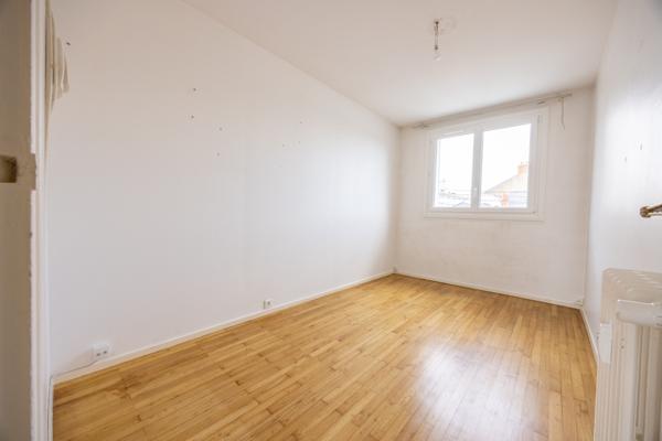 Appartement T4 balcon/parking