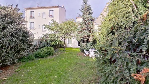 CHAMPIGNY SUR MARNE - Immeuble de 5 appartements loués