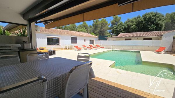 Maison de 243,60 m²