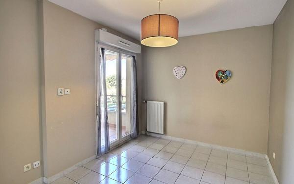 Appartement à vendre    4 pièces • 97 m2 Marseille 10