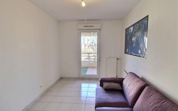Appartement à vendre    4 pièces • 97 m2 Marseille 10